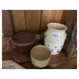 ROSEVILLE SMALL BOWL AND VASE