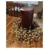CANDLE WITH CANDLE WREATH, 9" TALL