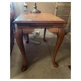 END TABLE WITH PULL OUT 23" X 28" X 18"