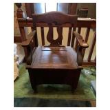 WOOD POTTY CHAIR