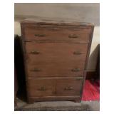 WOOD CHEST DOVETAILED DRAWER