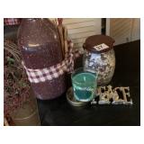 CANDLE, JARS AND OTHER DECORATIONS