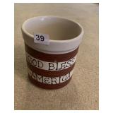 2 QT PAINTED CROCK R.R.P COMPANY, ROSEVILLE OHIO