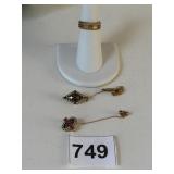 RING SIZE 6 18K HGF TWO COLLEGE PINS 10K 7.43G