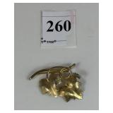 IVY VINE GOLD TONE PIN MARKED 1/20TH 12K B&B