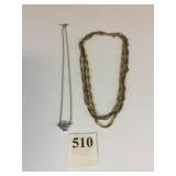 TRICOLOR CHAIN NECKLACE AND SILVER TONE PENDANT