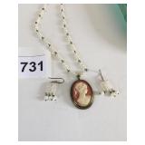 PEARL NECKLACE WITH CAMEO PENDANT PIERCED