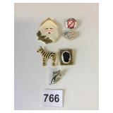 GROUP OF PINS SANTA DONï¿½T WORRY CAMEO ZEBRA GHOST