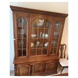 CHINA CABINET IN AMAZING CONDITION (CONTENTS NOT