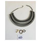 SEVEN STRAND CHAIN NECKLACE BRUSHED SILVER TONES
