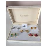 JOAN RIVERS BOXED SET PIERCED EARRING SET