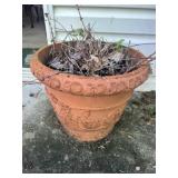 3 MOLDED FOAM PLANTERS