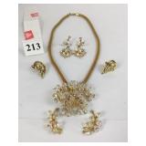 MESH CHAIN WITH LARGE CLEAR BEADED FOCAL PENDANT