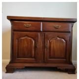 THOMASVILLE BUFFET IN GOOD CONDITION, 40" X