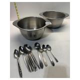 STAINLESS BOWLS, GRAPEFRUIT SPOONS