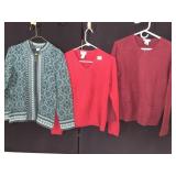 LL BEAN RED SWEATER SIZE MD, APPLESEEDS PETITES