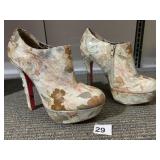 BETSEY JOHNSON DRESS SHOES USED SZ 7,5