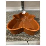 CHANTAL GINGERBREAD MAN BAKING DISH