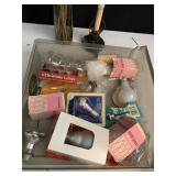 LIGHT BULBS, LAMP, FLASHLIGHT