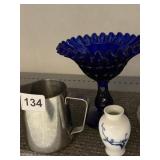 CREAMER, JUICER, PEDESTAL CANDY DISH