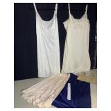 MEDIUM SPANDEX BRA, SLIPS XL