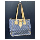 DOONEY AND BOURKE PURSE LOOKS NEW