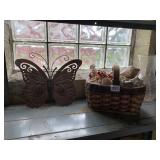 BUTTERFLY AND BASKET W/ SHELLS