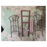 PLANT SUPPORTS, WELCOME SIGN