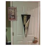 PENGUINS PENDANT, METAL SIGN, ETC.