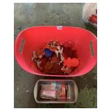 PIN OF COOKIE CUTTERS, NEW BREAD PAN