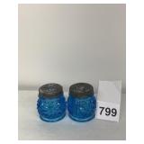 VINTAGE CENTURY BUTTON SALT/PEPPER BLUE