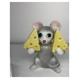 CHEESE MOUSE CHIP ON TIP OF ONE SHAKER