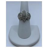 DIAMOND CLUSTER RING SET IN 14K WHITE GOLD - 6.4