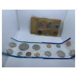 1961 UNITED STATES MINT 1/2 SET, 1974 MINT