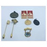 STICK PINS, METALS, (10K 1947-50 PIN - 3.6 GRAMS)