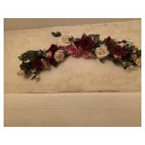 OVER DOOR FLORAL SPRAY