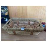 WOVEN BASKET
