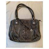 BRIGHT BLACK PURSE LIKE NEW