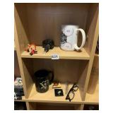 PENGUINS WINE CORKS AND WINTER CLASSIC MUGS