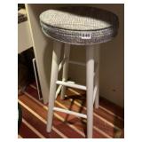 BAR STOOL