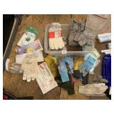 WORK GLOVES AND GARDENING GLOVES