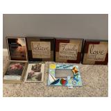 SET OF 3 DECORATIVE PRINTS, FRAMES