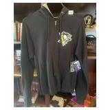 PENGUINS SZ. L ZIPPER FRONT NEW .
