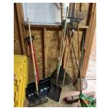 SNOW SHOVELS, RAKE, FLAT SHOVEL, ROUNDED EDGE