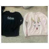 HOLIDAY XL SWEATSHIRTS