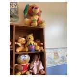 GARFIELD W/ BASKETBALL AND DOLL & WINNIE THE POOH