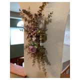 BRASS WALL LIGHT W/ FLOWERS