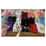 20 LADIES SHORT SLEEVE TOPS 1 X