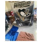 PENGUINS BLANKET .
