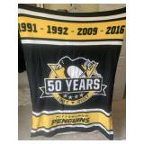 50 YEARS PENGUINS BLANKET .